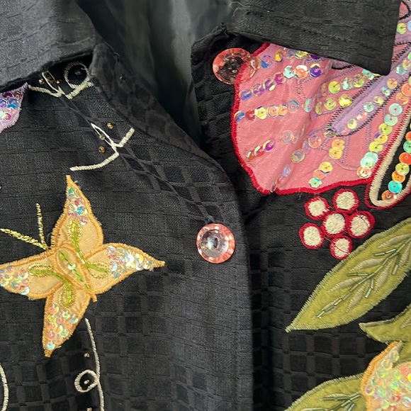 Drapers & Damon's black sequin floral jacket, size 1X.  Button front. - Picture 4 of 8